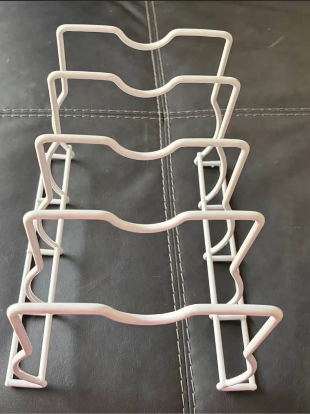 NWOT, 4-Slot Lid & Bakeware Storage Rack, White